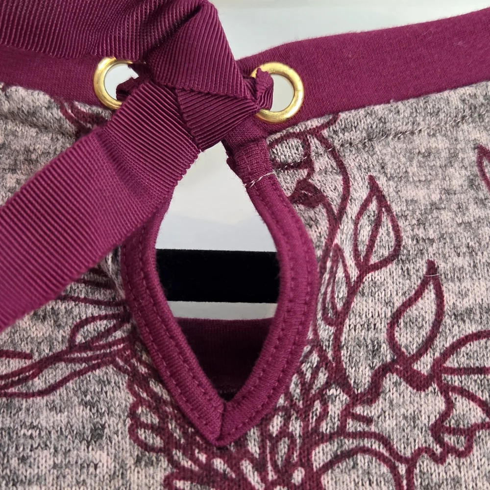 Women's St. John's Bay Pullover Sweater in Gray and Burgundy, Size M - Picture 10 of 14